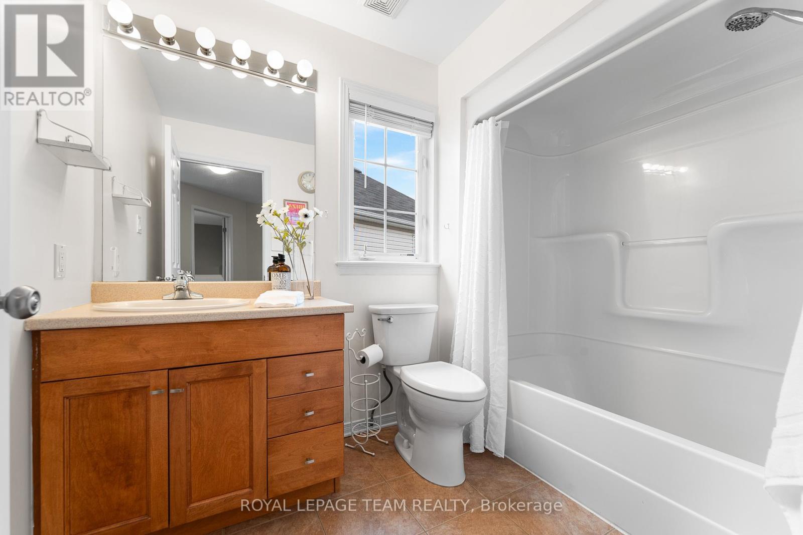 213 Pendra Way, Ottawa, Ontario  K2W 0A6 - Photo 36 - X12423968
