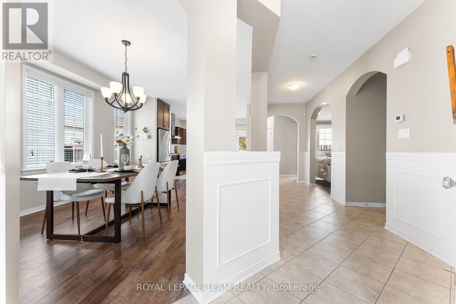 213 Pendra Way, Ottawa, Ontario  K2W 0A6 - Photo 5 - X12423968