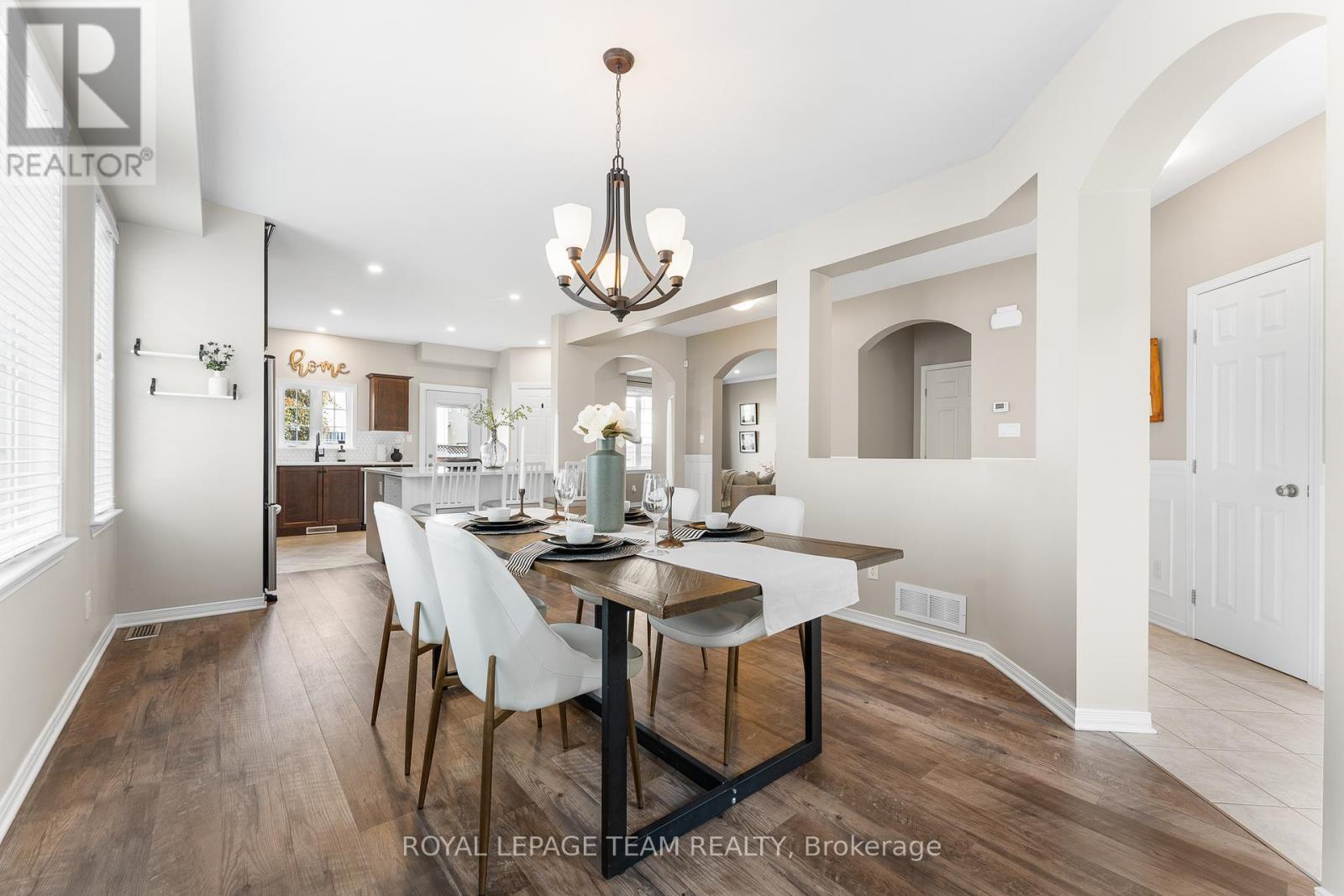 213 Pendra Way, Ottawa, Ontario  K2W 0A6 - Photo 7 - X12423968