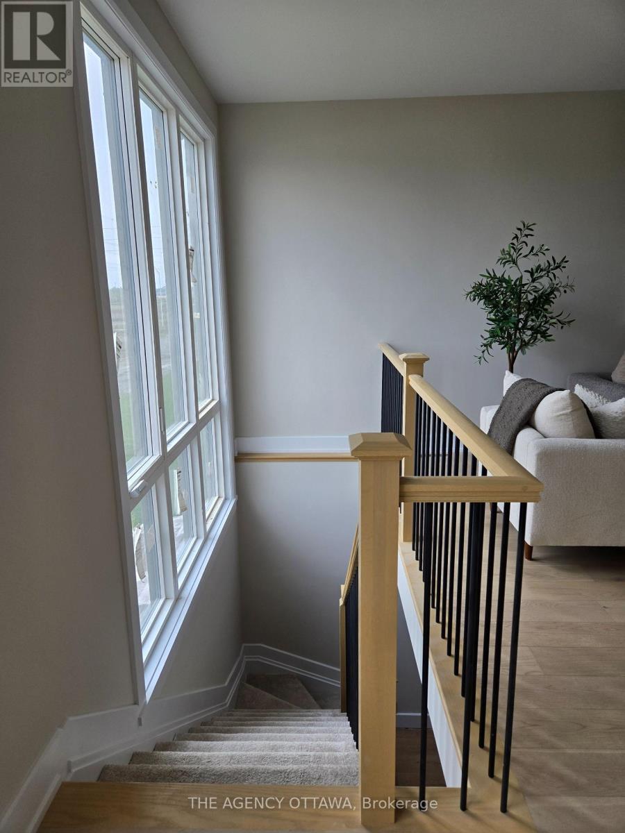 183 Craig Duncan Terrace, Ottawa, Ontario  K2S 3C6 - Photo 18 - X12423977