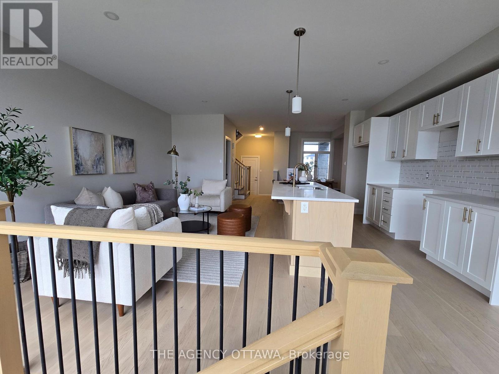 183 Craig Duncan Terrace, Ottawa, Ontario  K2S 3C6 - Photo 7 - X12423977