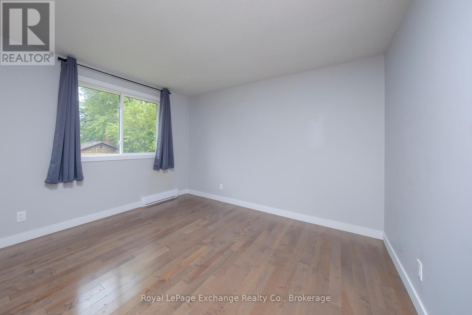 427 Highland Drive, Kincardine, Ontario  N2Z 1X4 - Photo 12 - X12423982