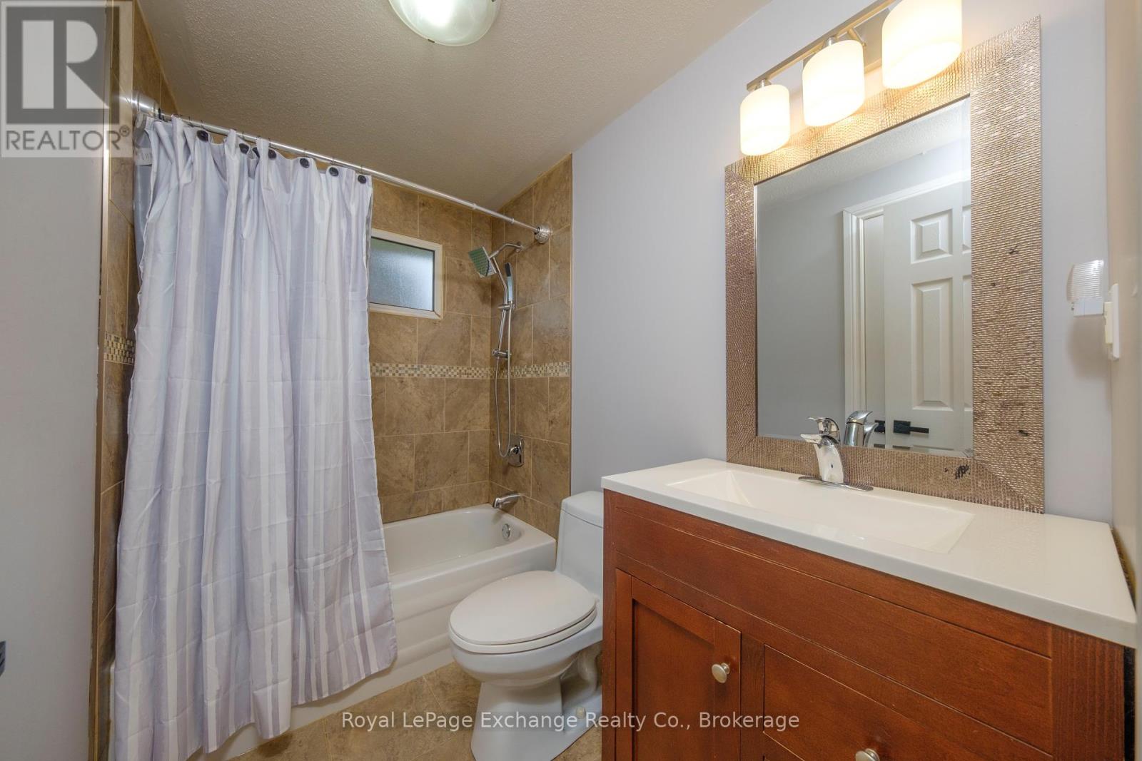 427 Highland Drive, Kincardine, Ontario  N2Z 1X4 - Photo 15 - X12423982