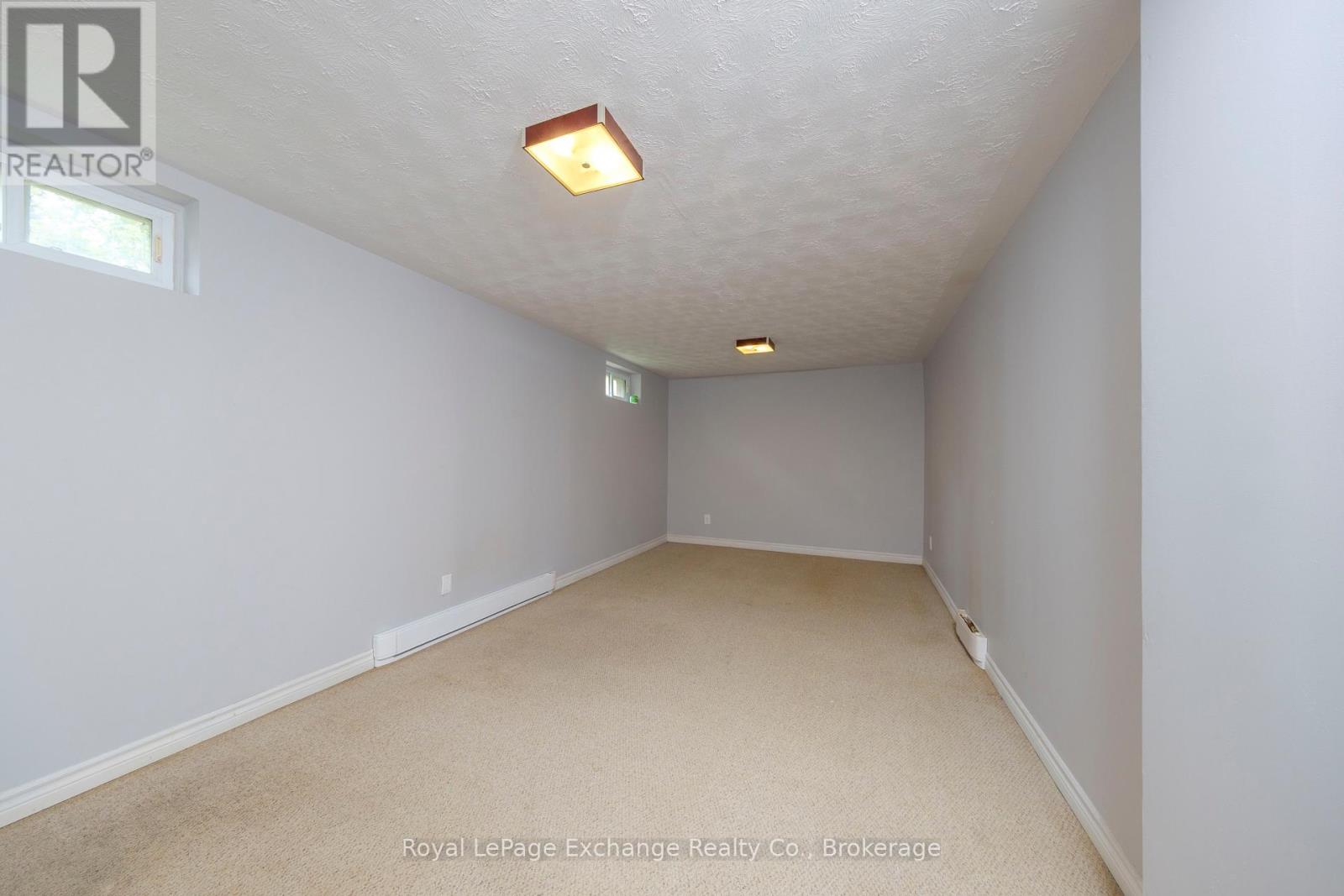 427 Highland Drive, Kincardine, Ontario  N2Z 1X4 - Photo 16 - X12423982