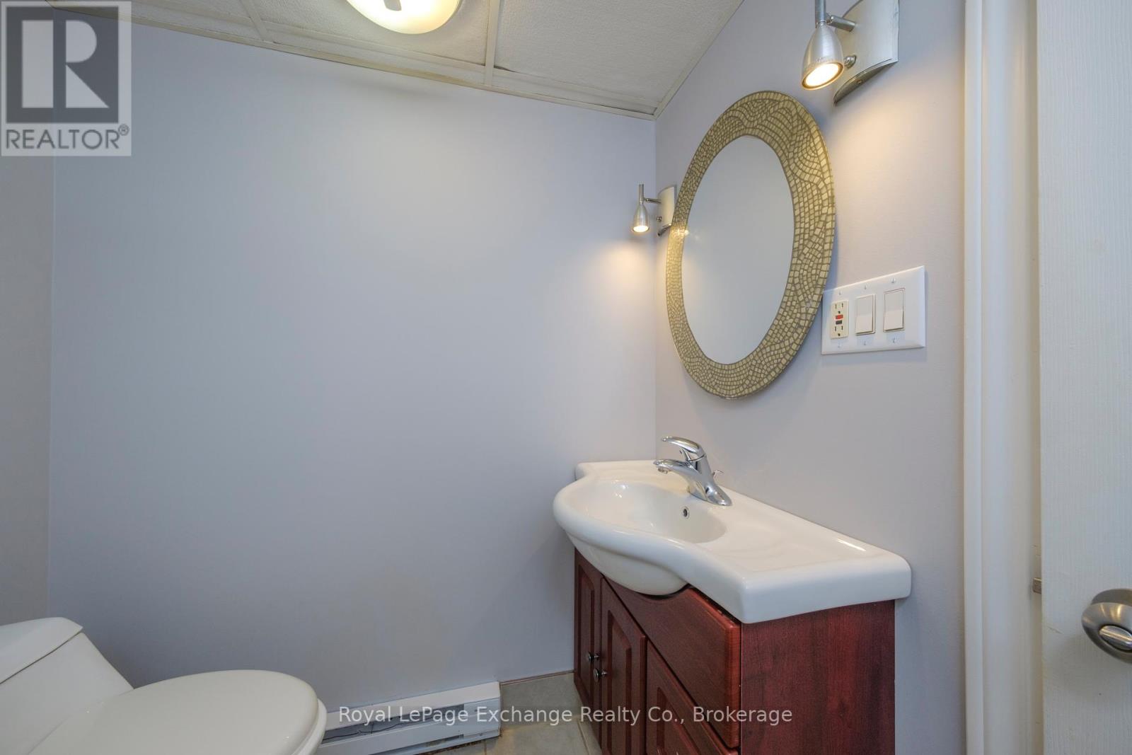427 Highland Drive, Kincardine, Ontario  N2Z 1X4 - Photo 17 - X12423982