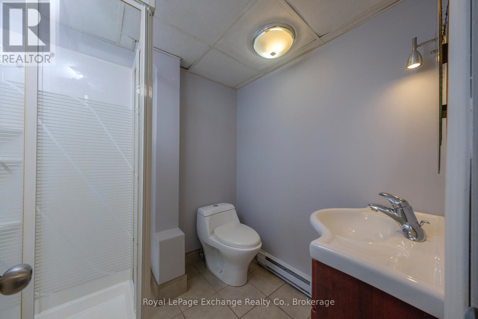 427 Highland Drive, Kincardine, Ontario  N2Z 1X4 - Photo 18 - X12423982