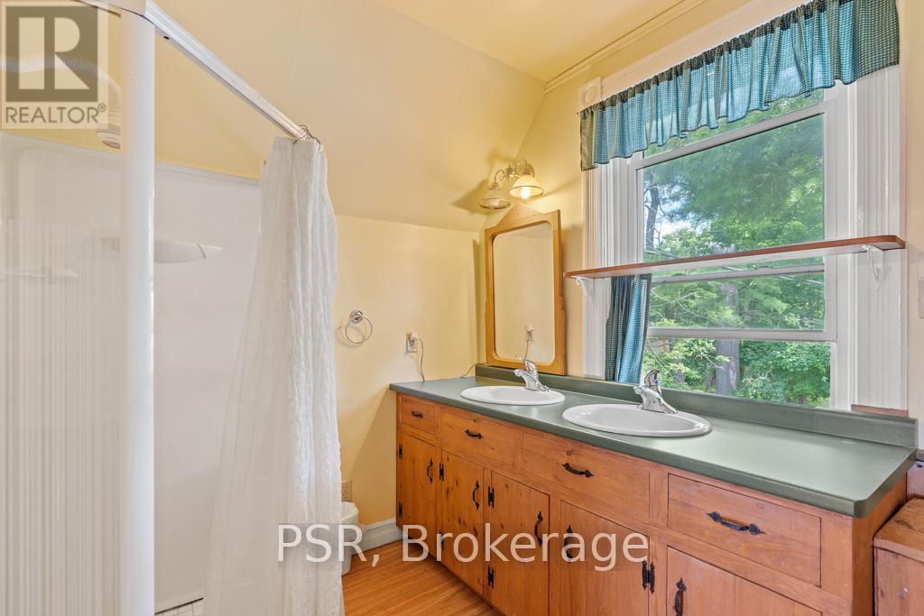 1020 Bala Falls Road, Muskoka Lakes, Ontario  P0C 1A0 - Photo 28 - X12424010