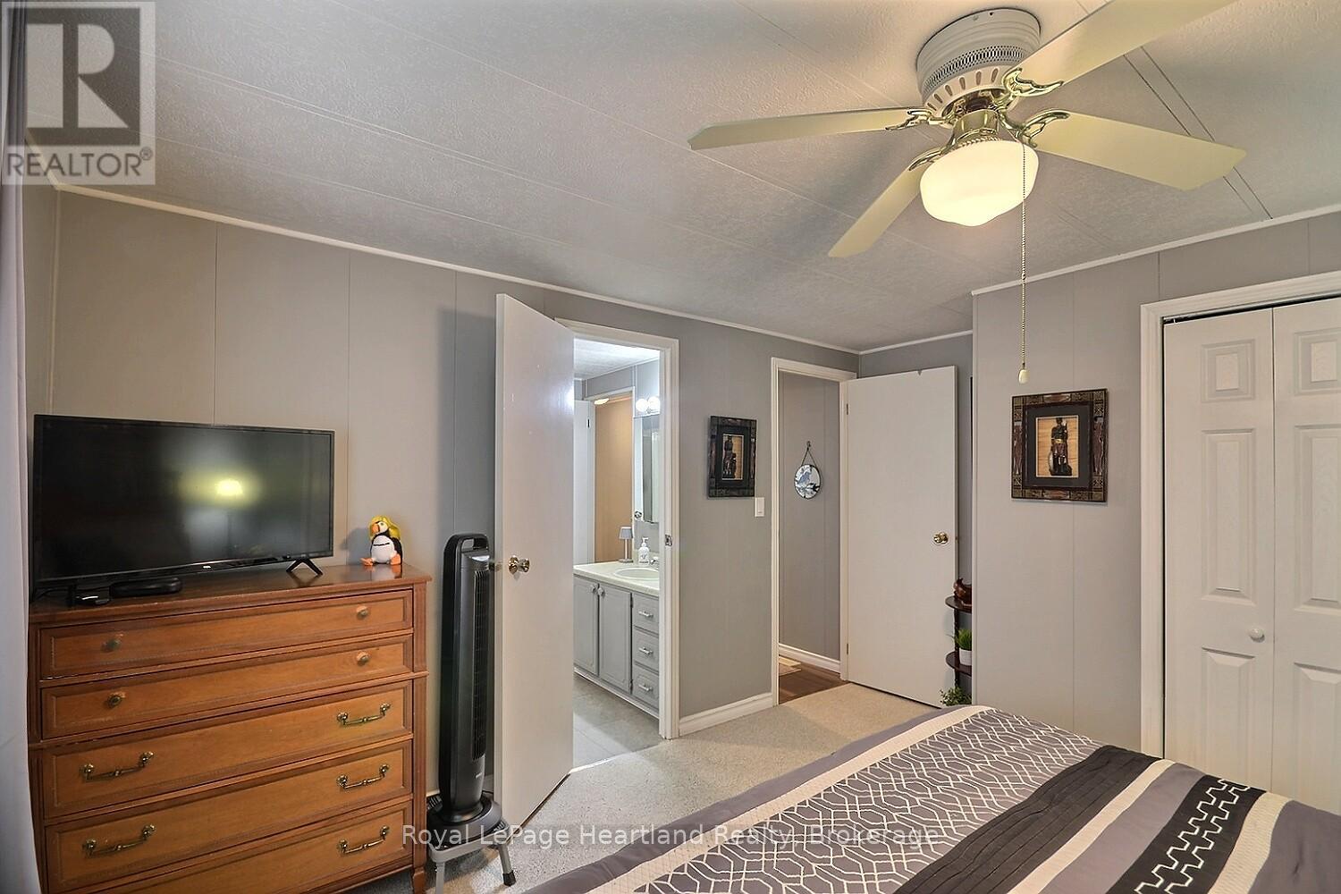 35 Kalisch Avenue, South Huron, Ontario  N0M 1S3 - Photo 13 - X12424051