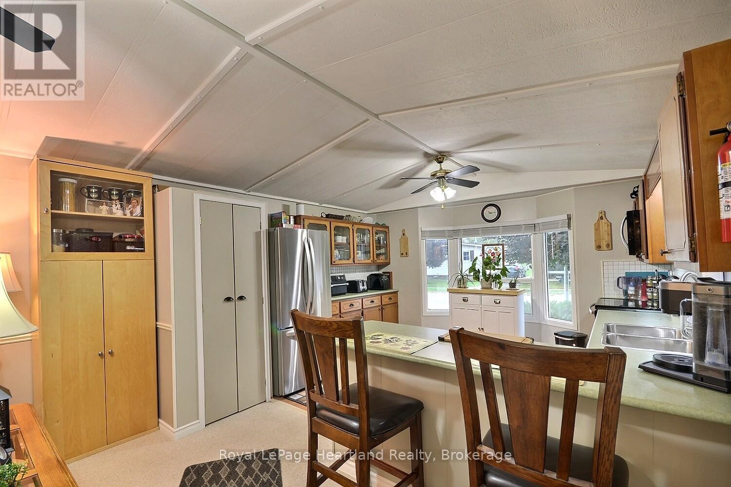 35 Kalisch Avenue, South Huron, Ontario  N0M 1S3 - Photo 4 - X12424051