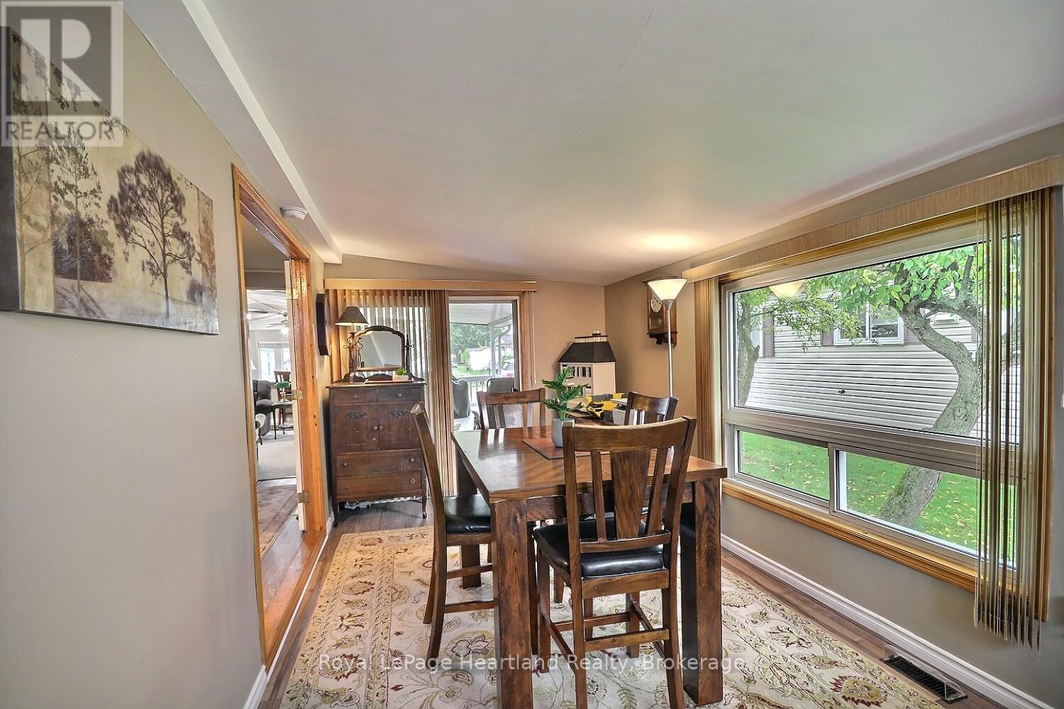 35 Kalisch Avenue, South Huron, Ontario  N0M 1S3 - Photo 9 - X12424051