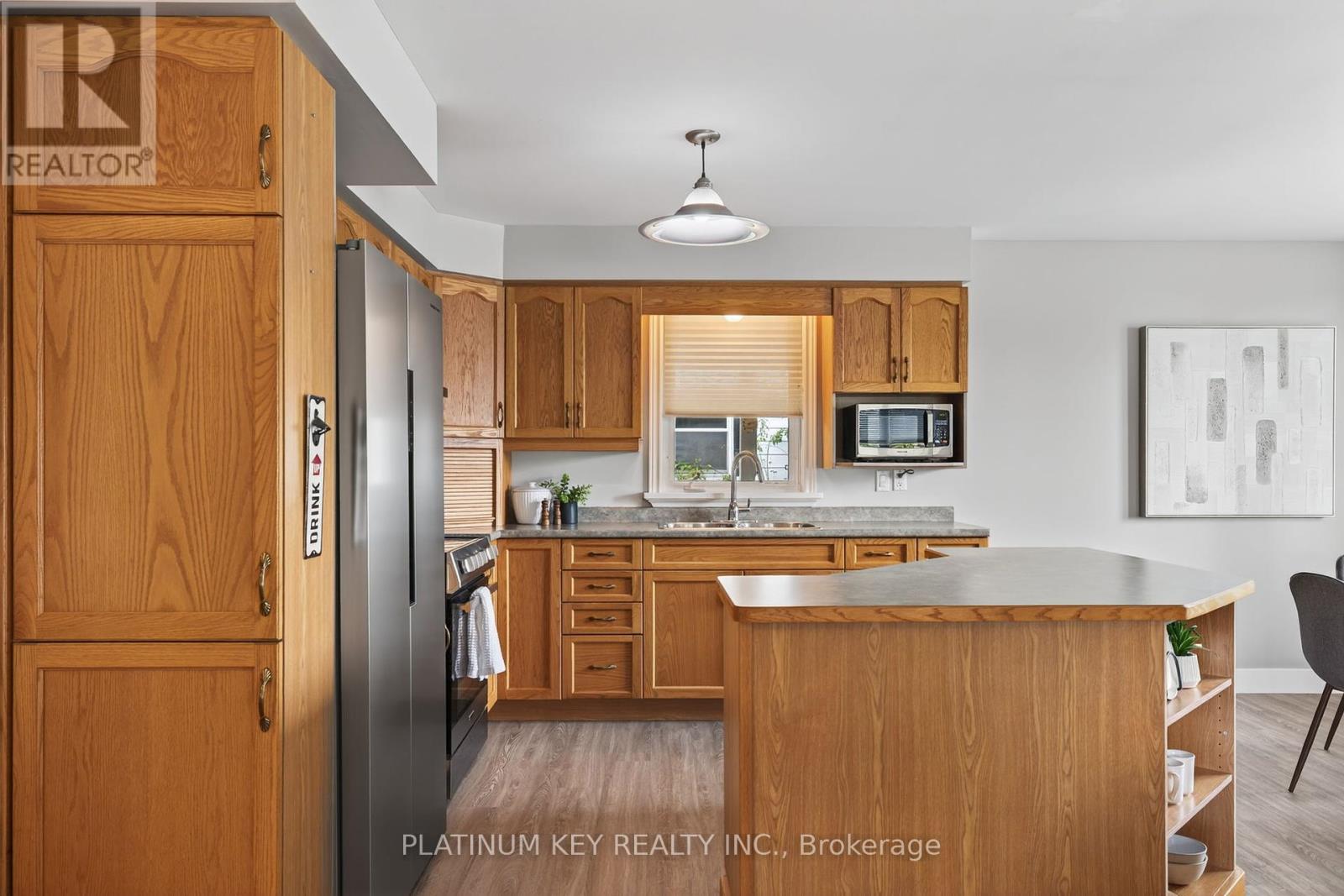 18 Richmond Street, Strathroy-Caradoc, Ontario  N7G 2Y8 - Photo 11 - X12423972
