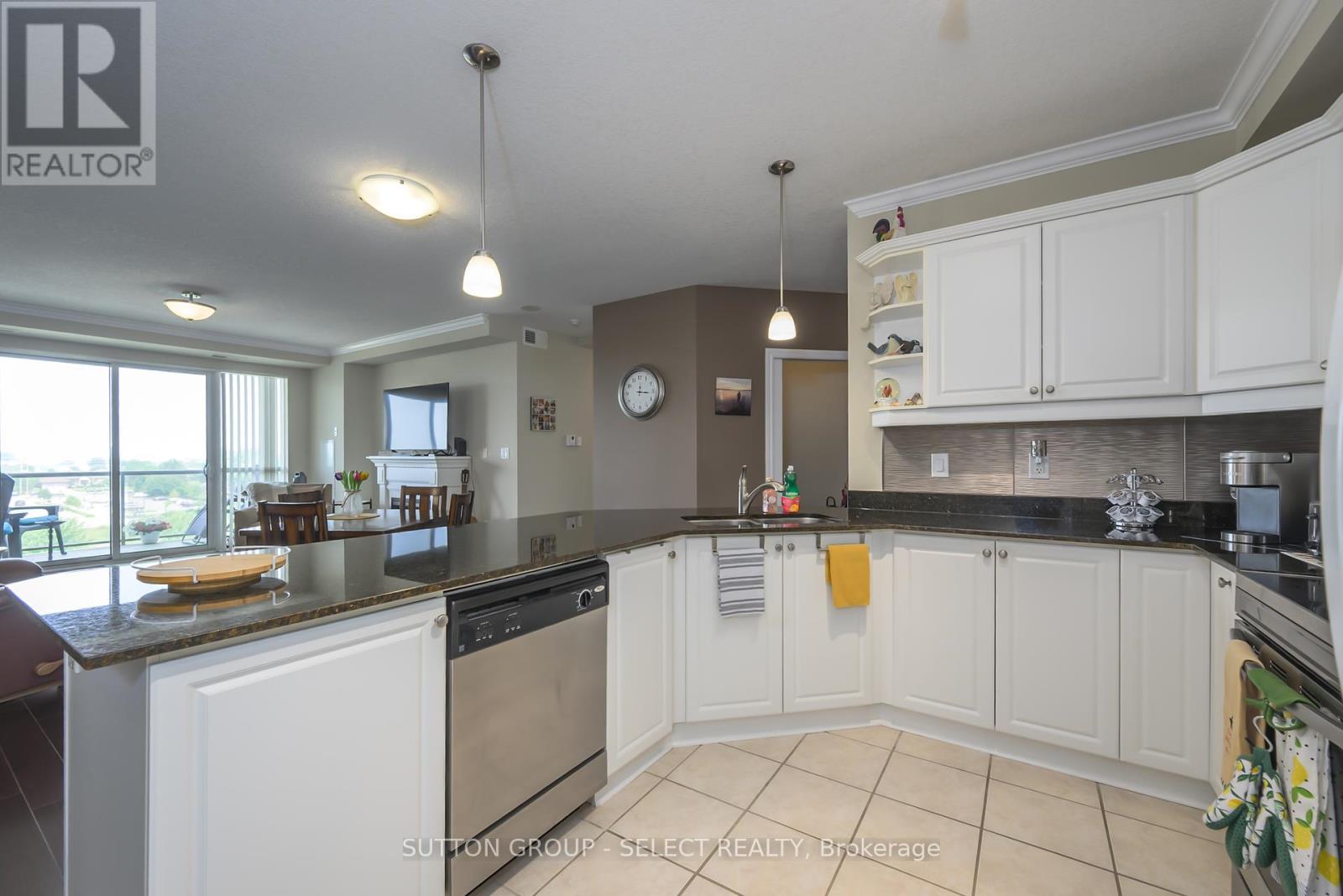 606 - 1030 Coronation Drive, London North, Ontario  N6G 0G5 - Photo 6 - X12424013