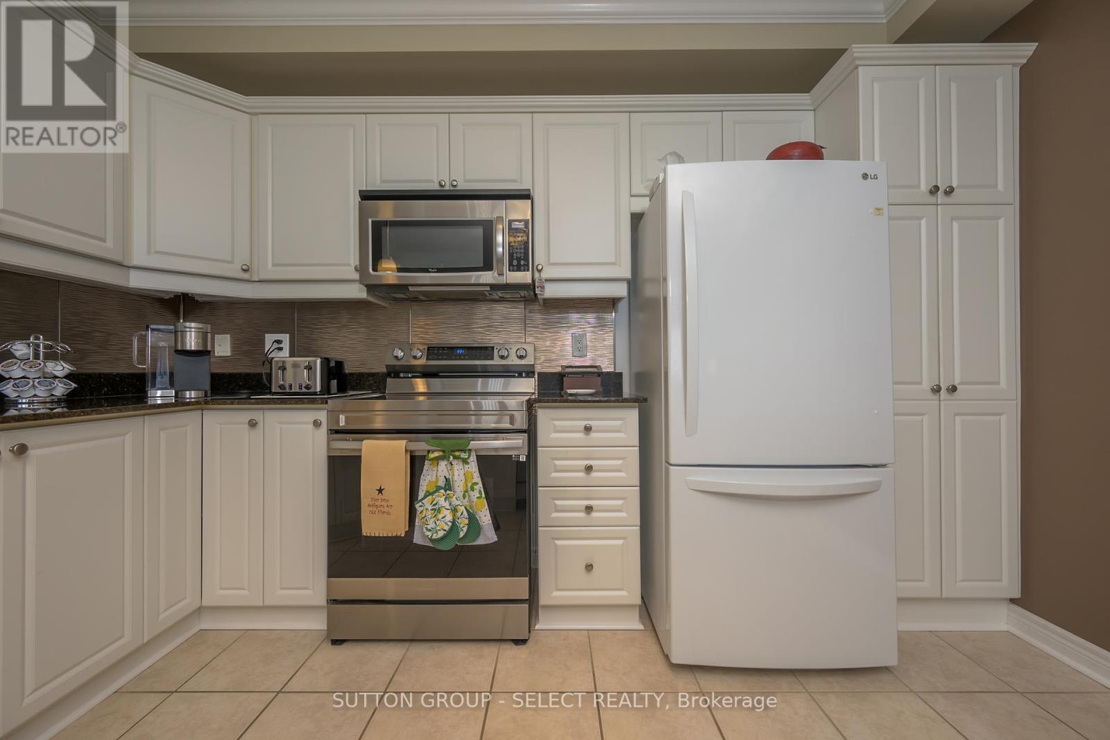 606 - 1030 Coronation Drive, London North, Ontario  N6G 0G5 - Photo 7 - X12424013