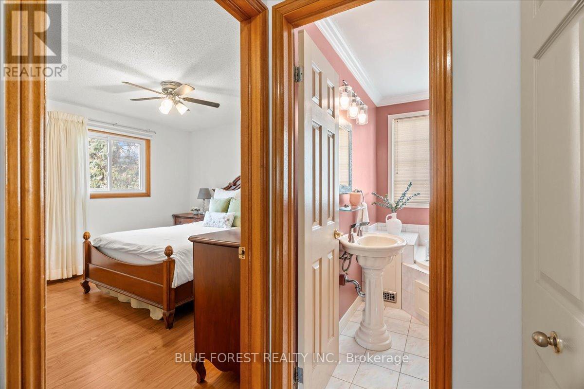106 Conway Lane, London South, Ontario  N6E 3J8 - Photo 22 - X12424019