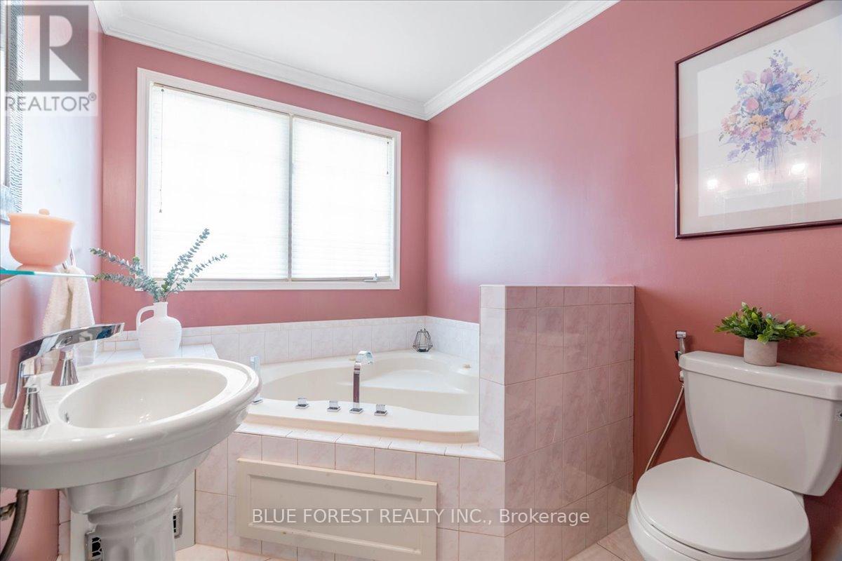 106 Conway Lane, London South, Ontario  N6E 3J8 - Photo 23 - X12424019