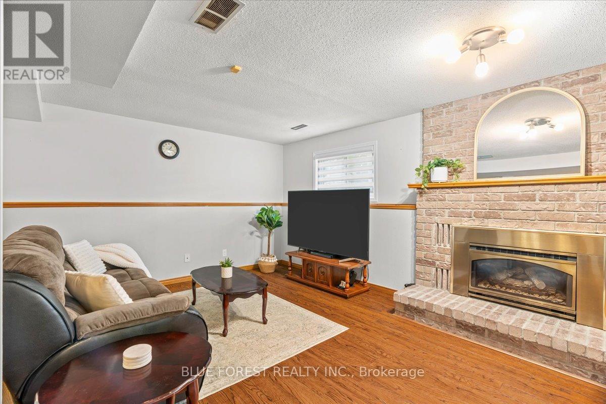 106 Conway Lane, London South, Ontario  N6E 3J8 - Photo 26 - X12424019
