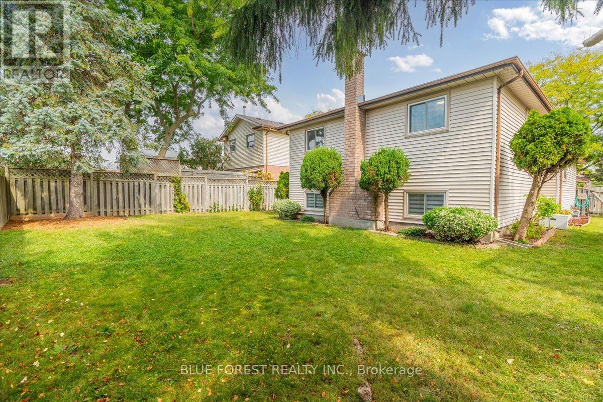 106 Conway Lane, London South, Ontario  N6E 3J8 - Photo 40 - X12424019