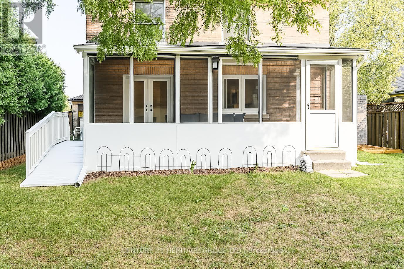 824 Thornton Road N, Oshawa, Ontario  L1J 7N2 - Photo 21 - E12423877