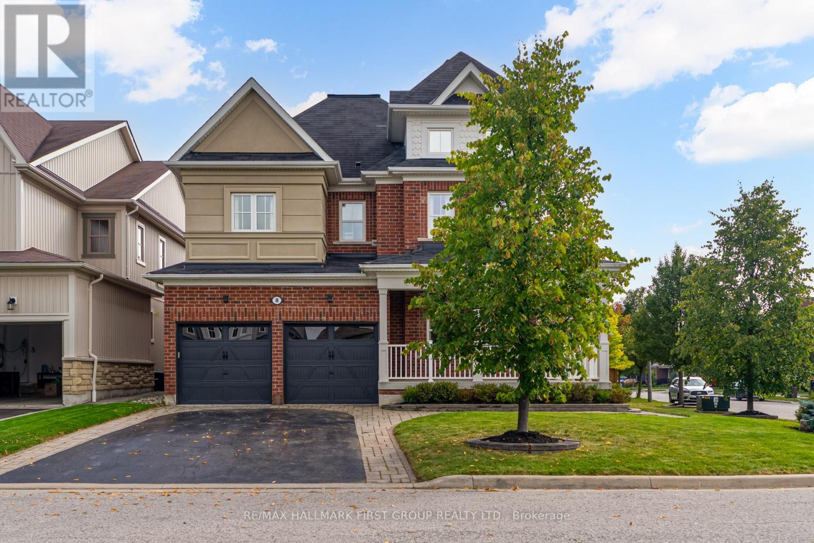 8 Jarrow Crescent, Whitby, Ontario  L1M 0G9 - Photo 3 - E12423914