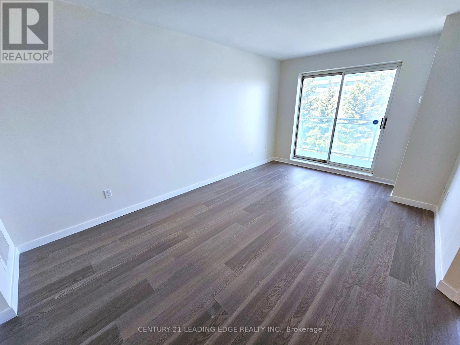 307 - 39 Oneida Crescent, Richmond Hill, Ontario  L4B 4T9 - Photo 9 - N12423881