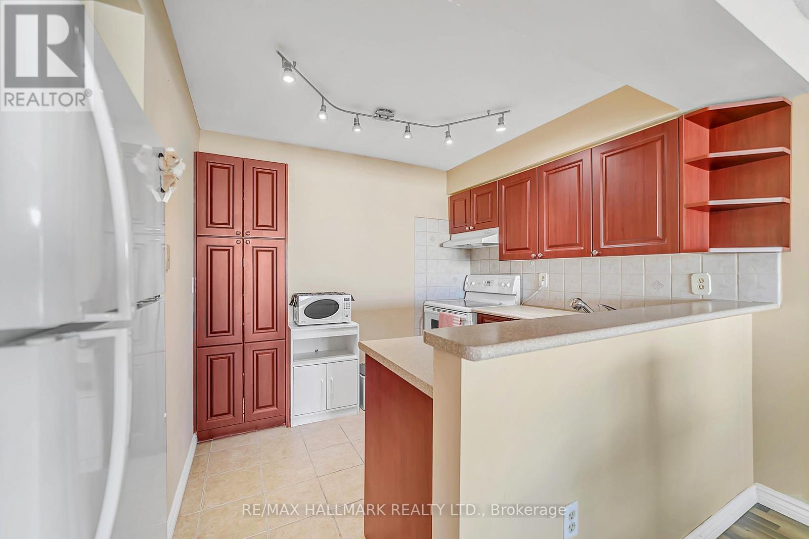 805 - 309 Major Mackenzie Drive E, Richmond Hill (Crosby), Ontario  L4C 9V5 - Photo 16 - N12423922
