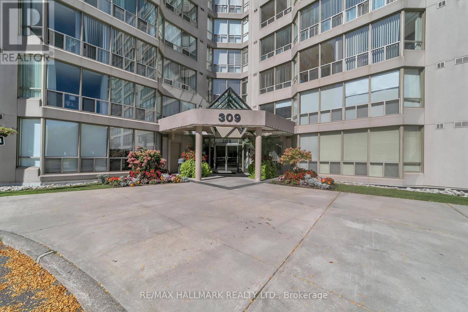 805 - 309 Major Mackenzie Drive E, Richmond Hill (Crosby), Ontario  L4C 9V5 - Photo 4 - N12423922