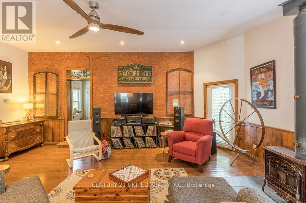 1920 County Rd 6, Douro-Dummer, Ontario  K0L 2H0 - Photo 32 - X12423979
