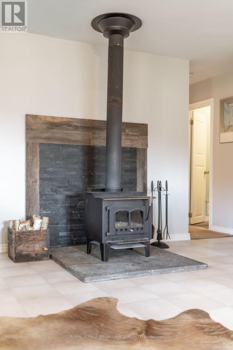 1019 Turner Way, Frontenac (Frontenac Centre), Ontario  K0H 1B0 - Photo 10 - X12424070