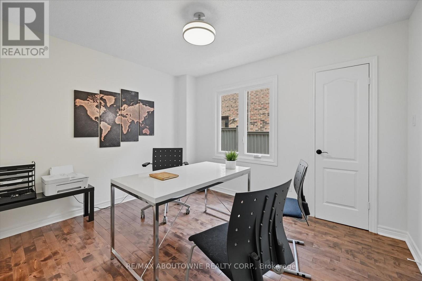 2310 Grand Ravine Drive, Oakville, Ontario  L6H 6A8 - Photo 16 - W12423874