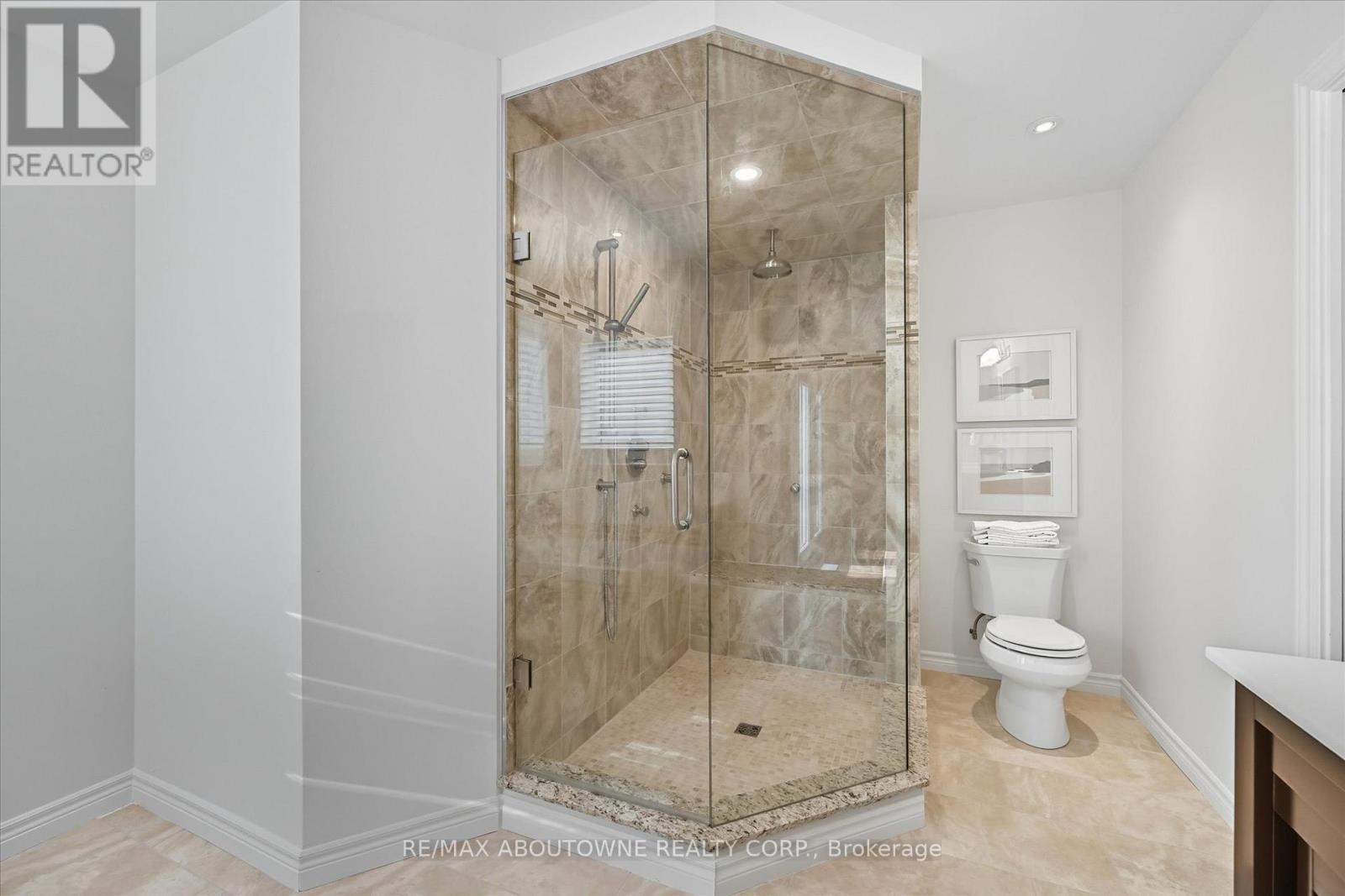 2310 Grand Ravine Drive, Oakville, Ontario  L6H 6A8 - Photo 25 - W12423874
