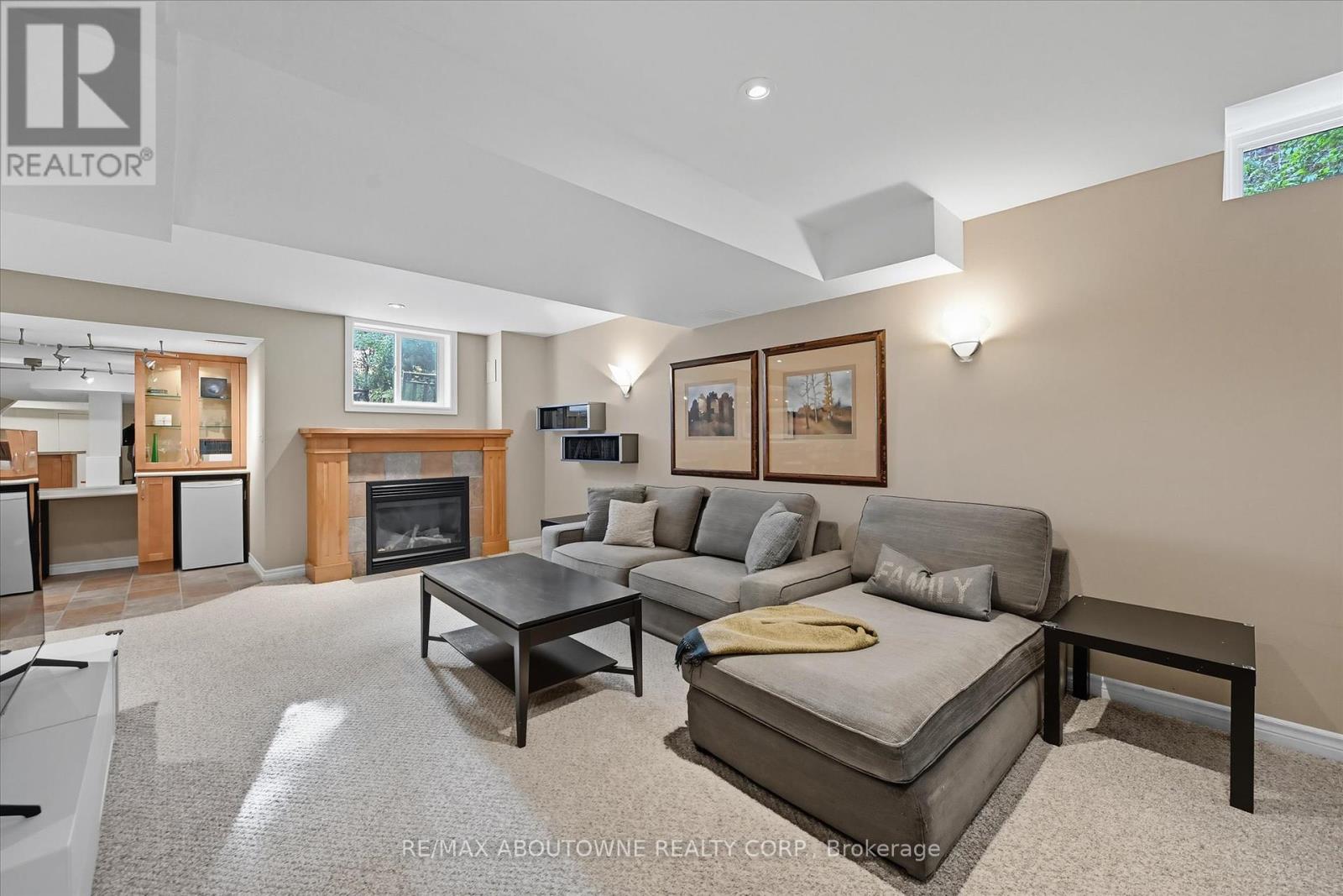 2310 Grand Ravine Drive, Oakville, Ontario  L6H 6A8 - Photo 33 - W12423874