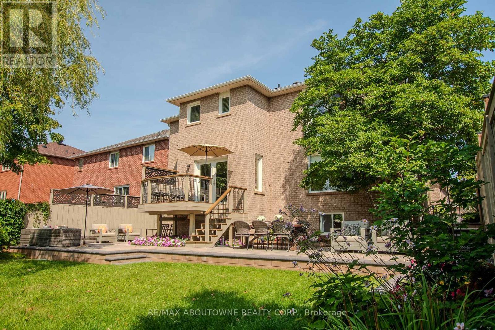 2310 Grand Ravine Drive, Oakville, Ontario  L6H 6A8 - Photo 42 - W12423874