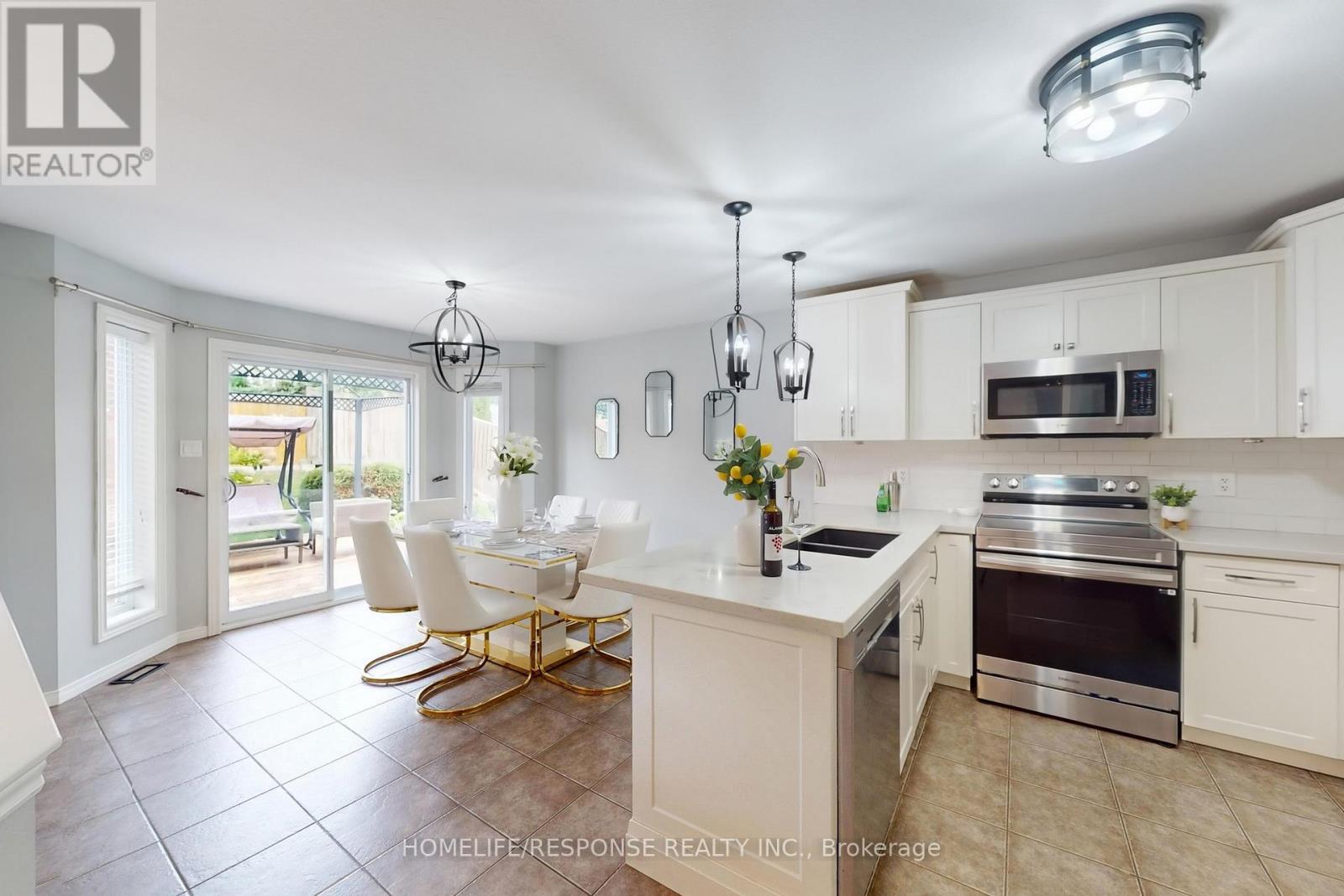 24 Murray Court, Orangeville, Ontario  L9W 0A1 - Photo 8 - W12423889