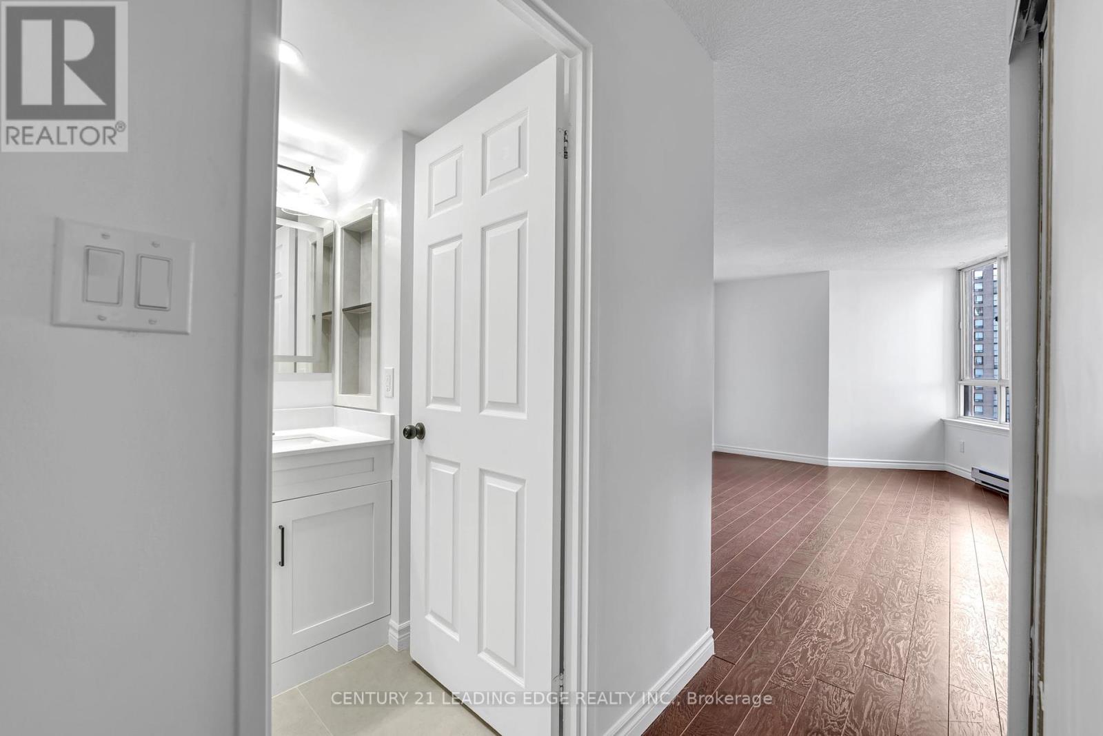 905 - 3605 Kariya Drive, Mississauga, Ontario  L5B 3J4 - Photo 25 - W12423911