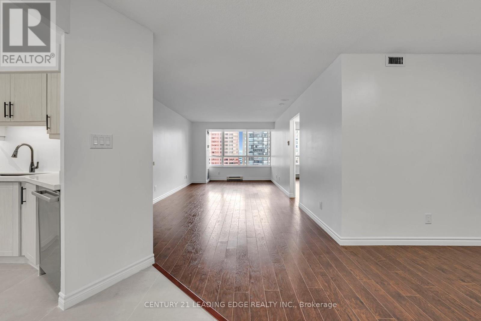 905 - 3605 Kariya Drive, Mississauga, Ontario  L5B 3J4 - Photo 3 - W12423911