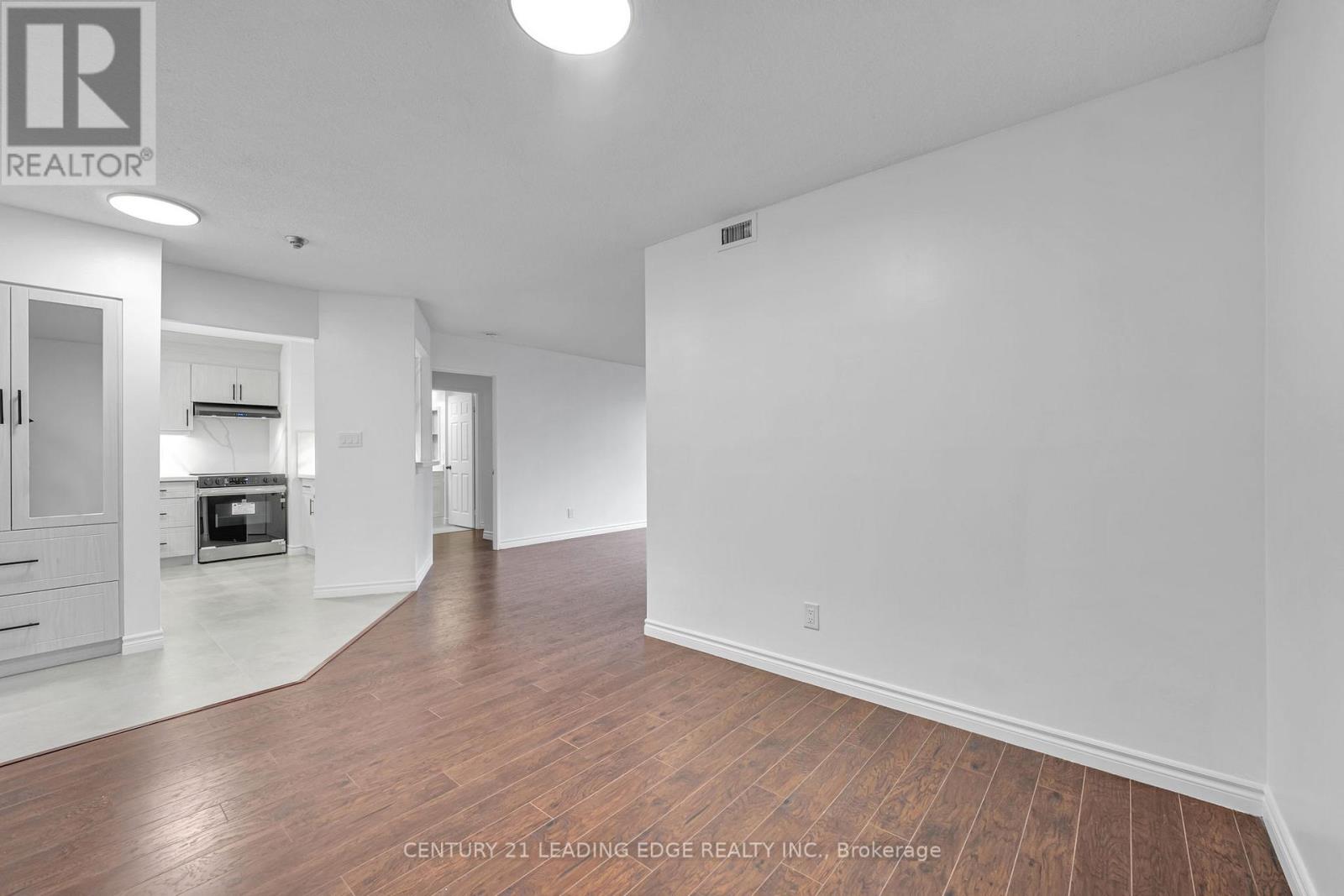 905 - 3605 Kariya Drive, Mississauga, Ontario  L5B 3J4 - Photo 6 - W12423911