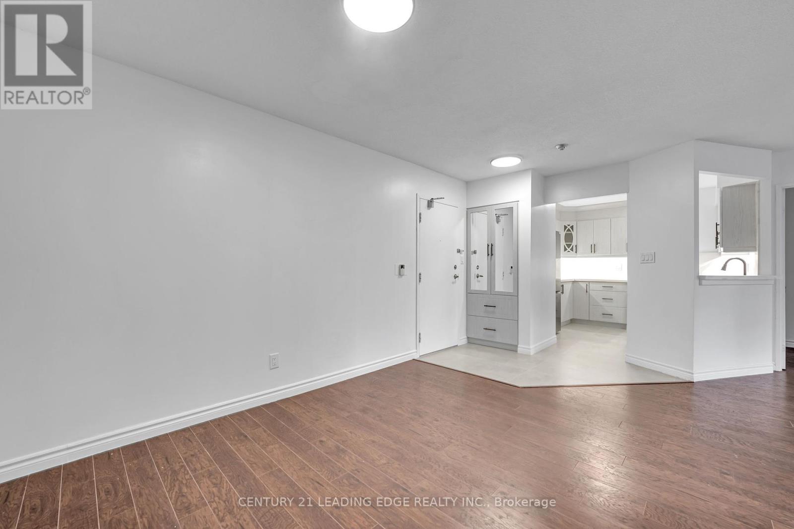 905 - 3605 Kariya Drive, Mississauga, Ontario  L5B 3J4 - Photo 7 - W12423911