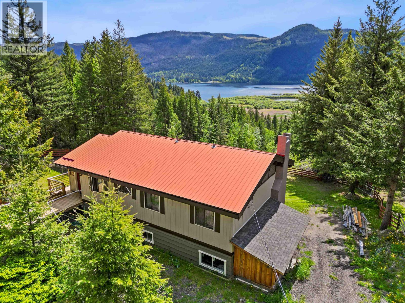 7267 SUMMIT ROAD, Canim Lake, British Columbia