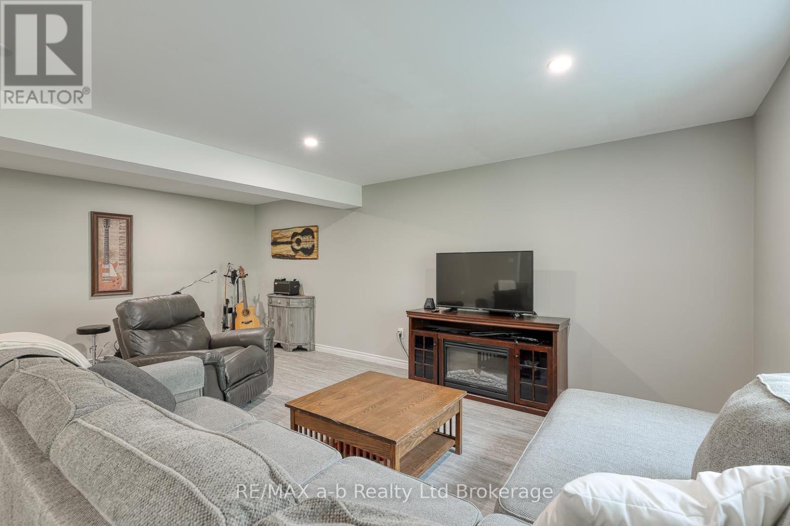 60 James Street, Zorra, Ontario  N0J 1J0 - Photo 29 - X12424040