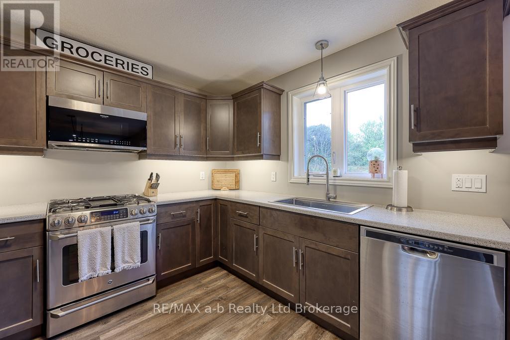 60 James Street, Zorra, Ontario  N0J 1J0 - Photo 9 - X12424040