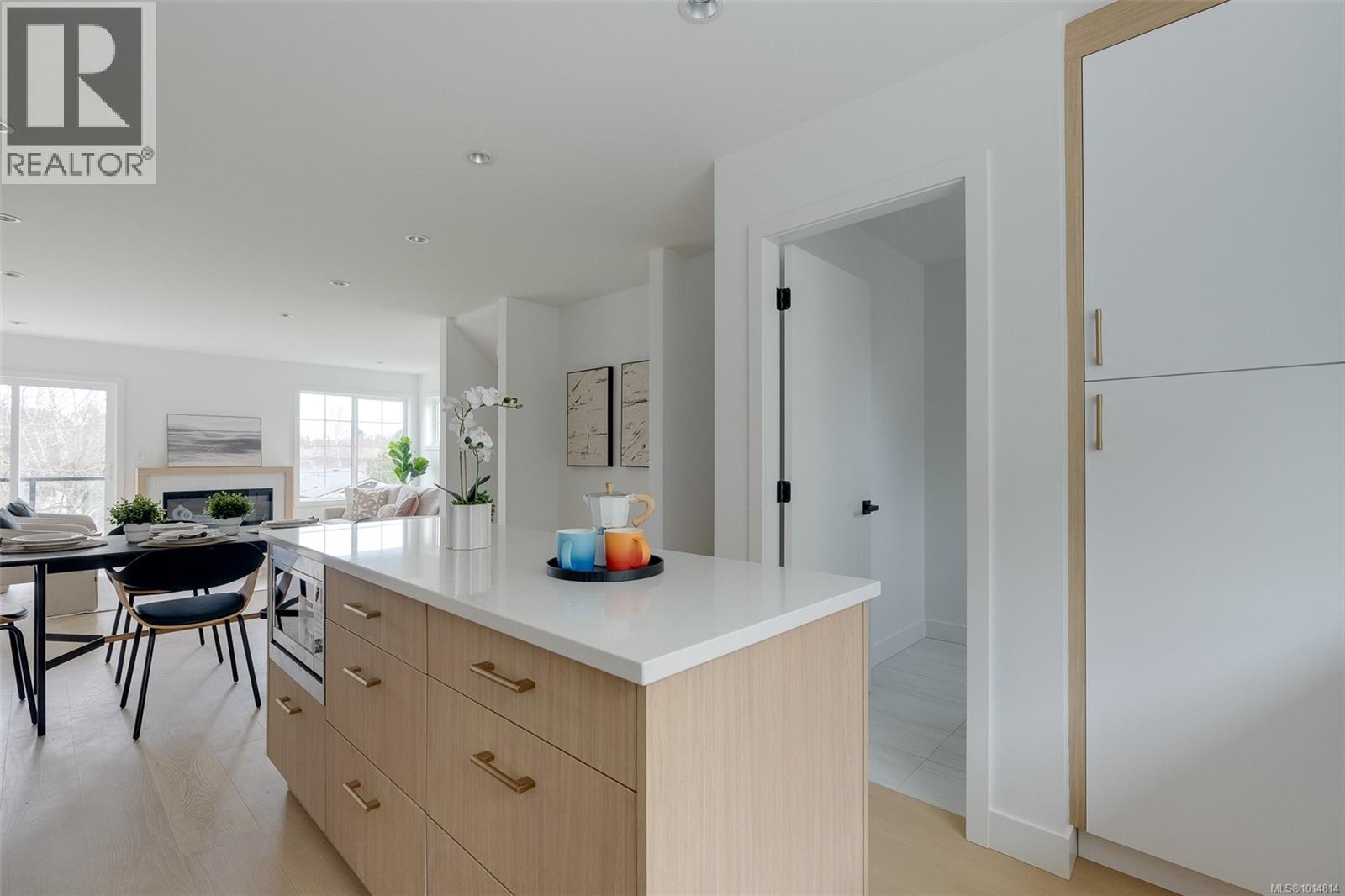 Unit 12 3907 Cedar Hill Rd, Saanich, British Columbia V8P 3Z8 - Photo 11 - 1014814