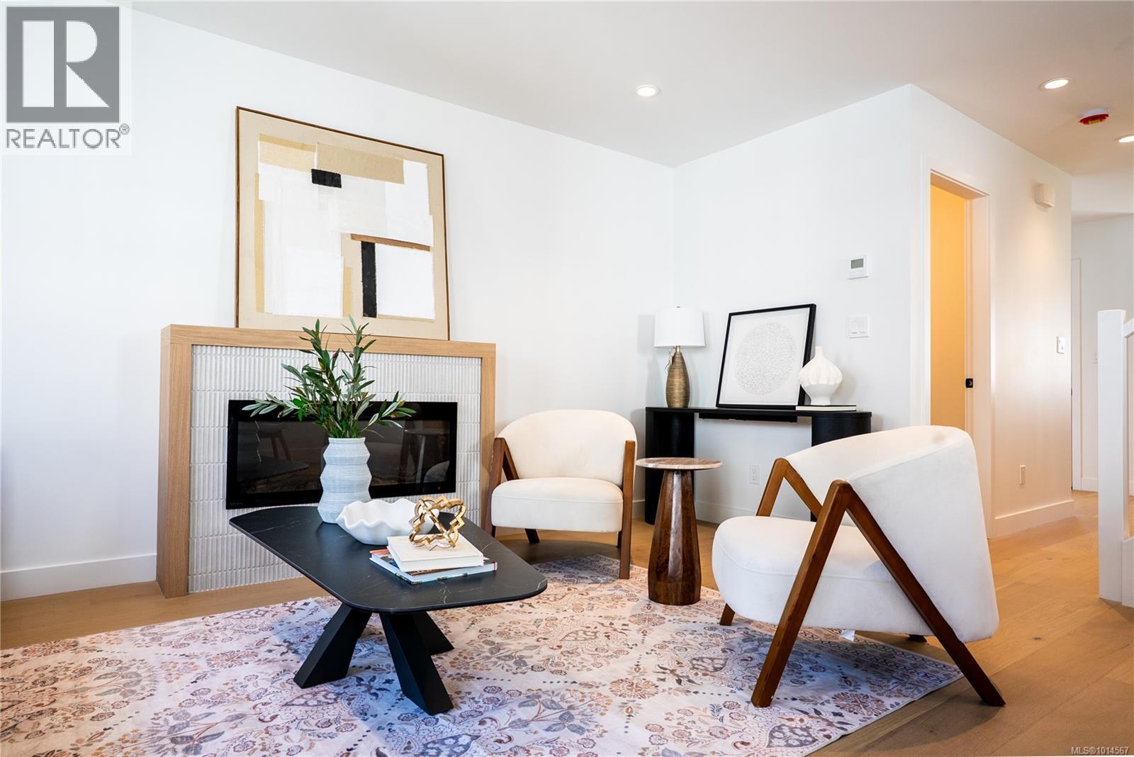 Unit 5 3907 Cedar Hill Rd, Saanich, British Columbia V8P 3Z8 - Photo 4 - 1014567