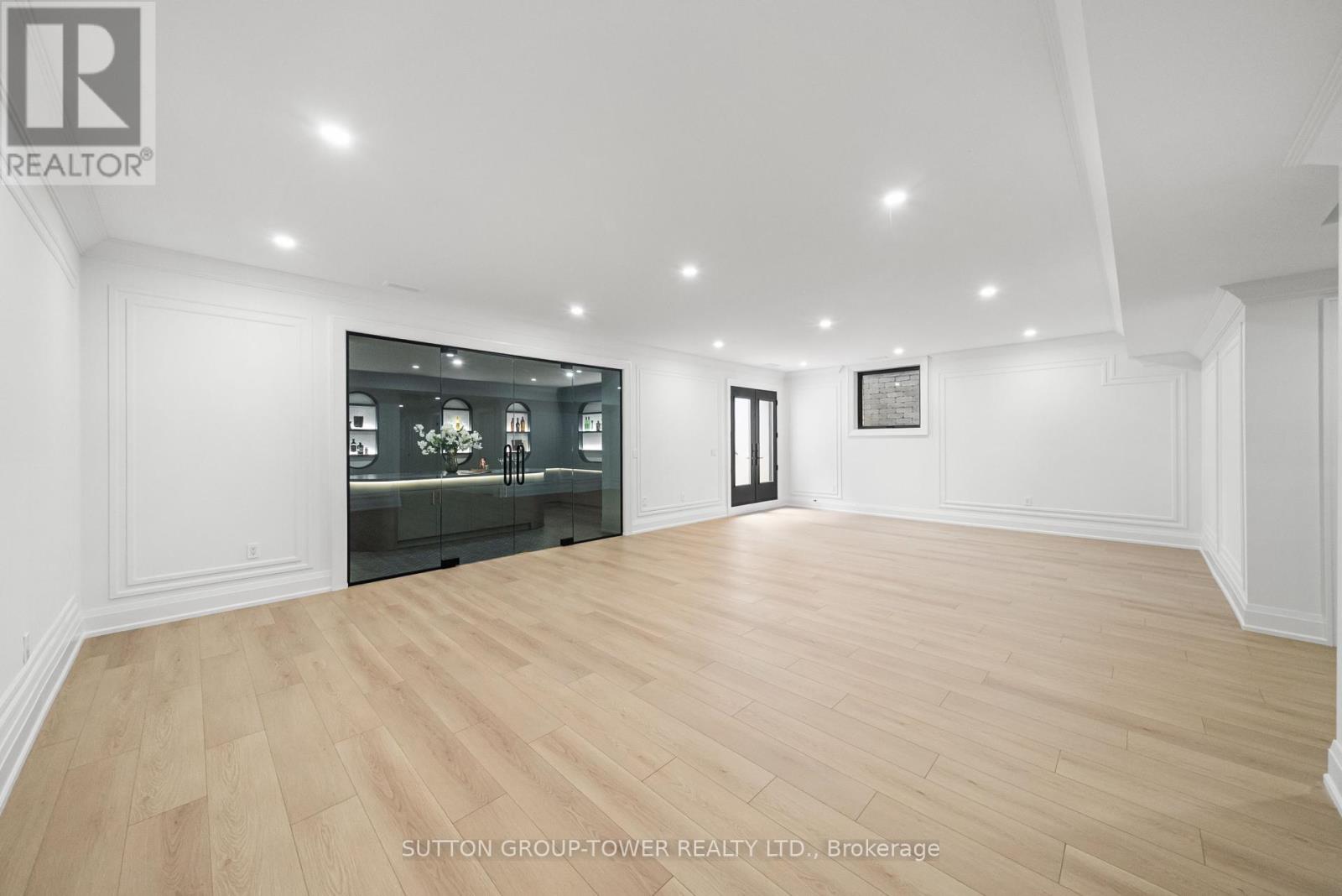 121 Edgecroft Road, Toronto (Stonegate-Queensway), Ontario  M8Z 2C2 - Photo 39 - W12224183