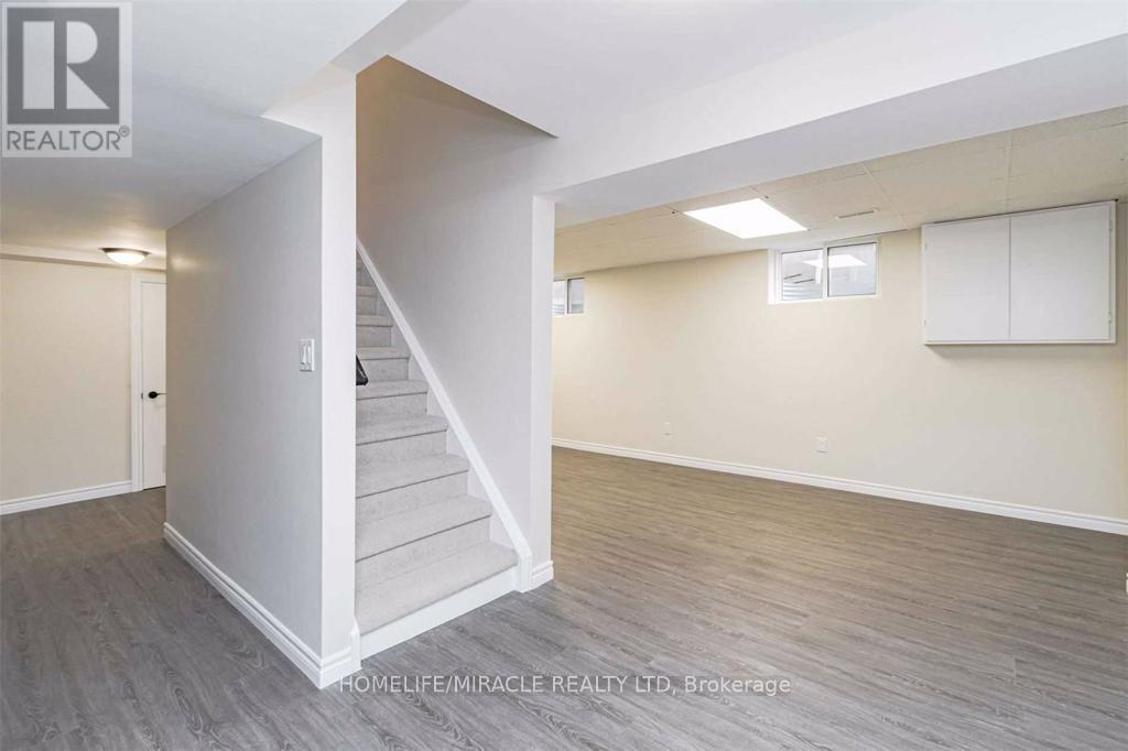 40 Leatherhead Court, Brampton, Ontario  L6S 5E7 - Photo 10 - W12422347