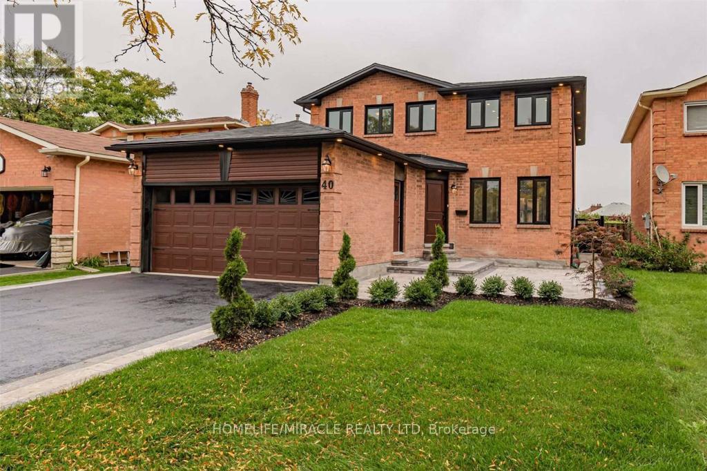 40 Leatherhead Court, Brampton, Ontario  L6S 5E7 - Photo 1 - W12422347