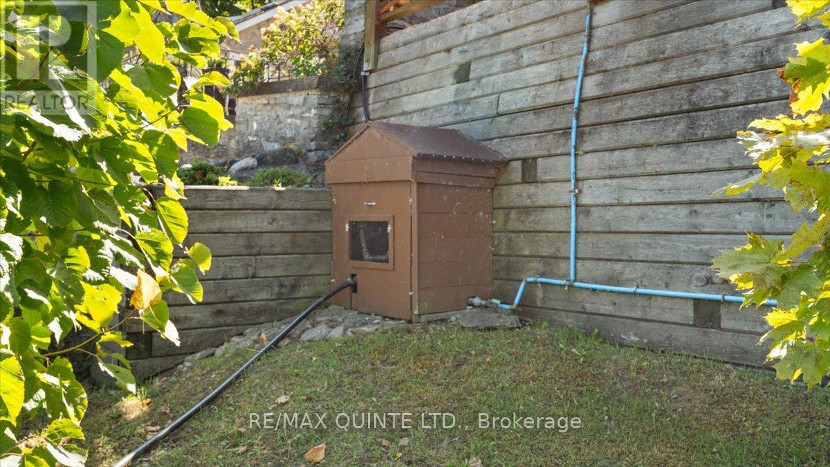 11536 Loyalist Parkway, Prince Edward County, Ontario  K0K 2T0 - Photo 45 - X12413200