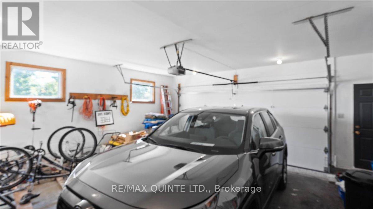 11536 Loyalist Parkway, Prince Edward County, Ontario  K0K 2T0 - Photo 49 - X12413200