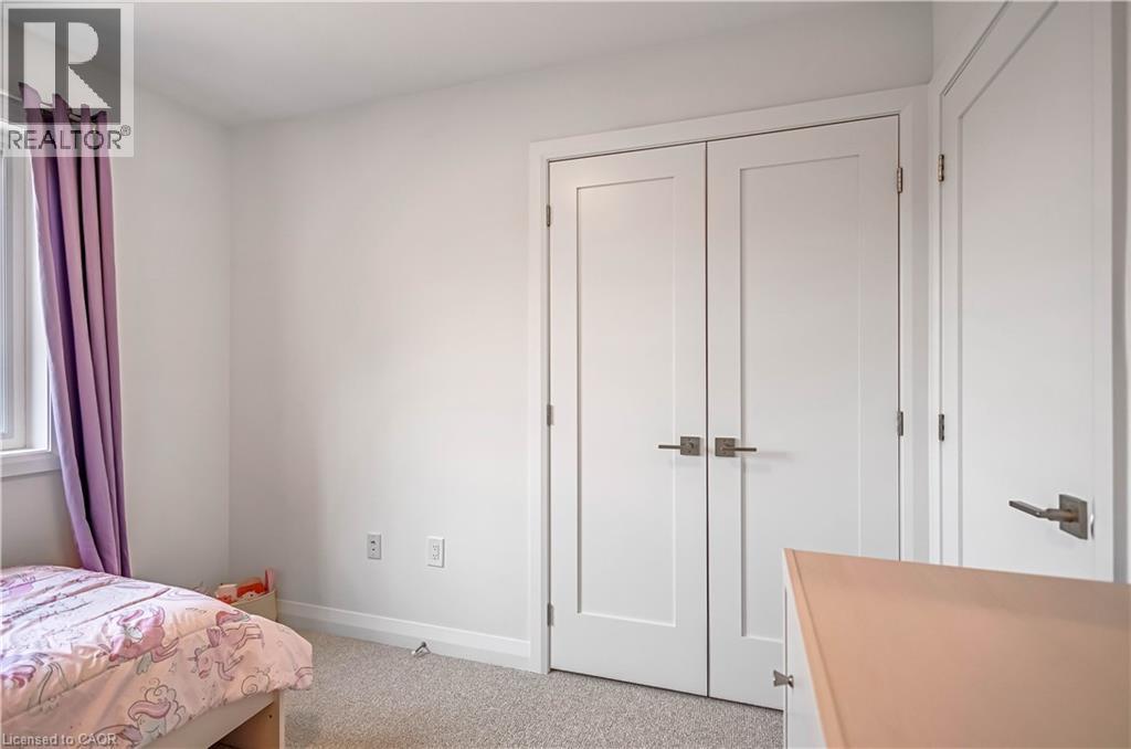 92 Shady Oaks Trail, Hamilton, Ontario  L9B 0K6 - Photo 35 - 40773238