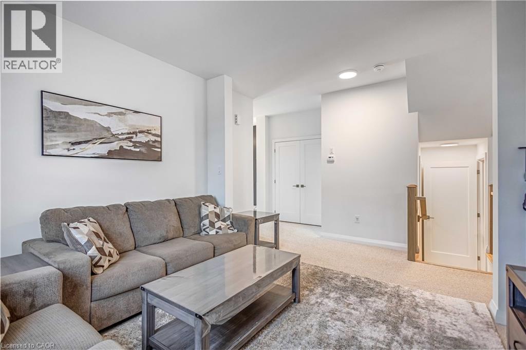 92 Shady Oaks Trail, Hamilton, Ontario  L9B 0K6 - Photo 6 - 40773238