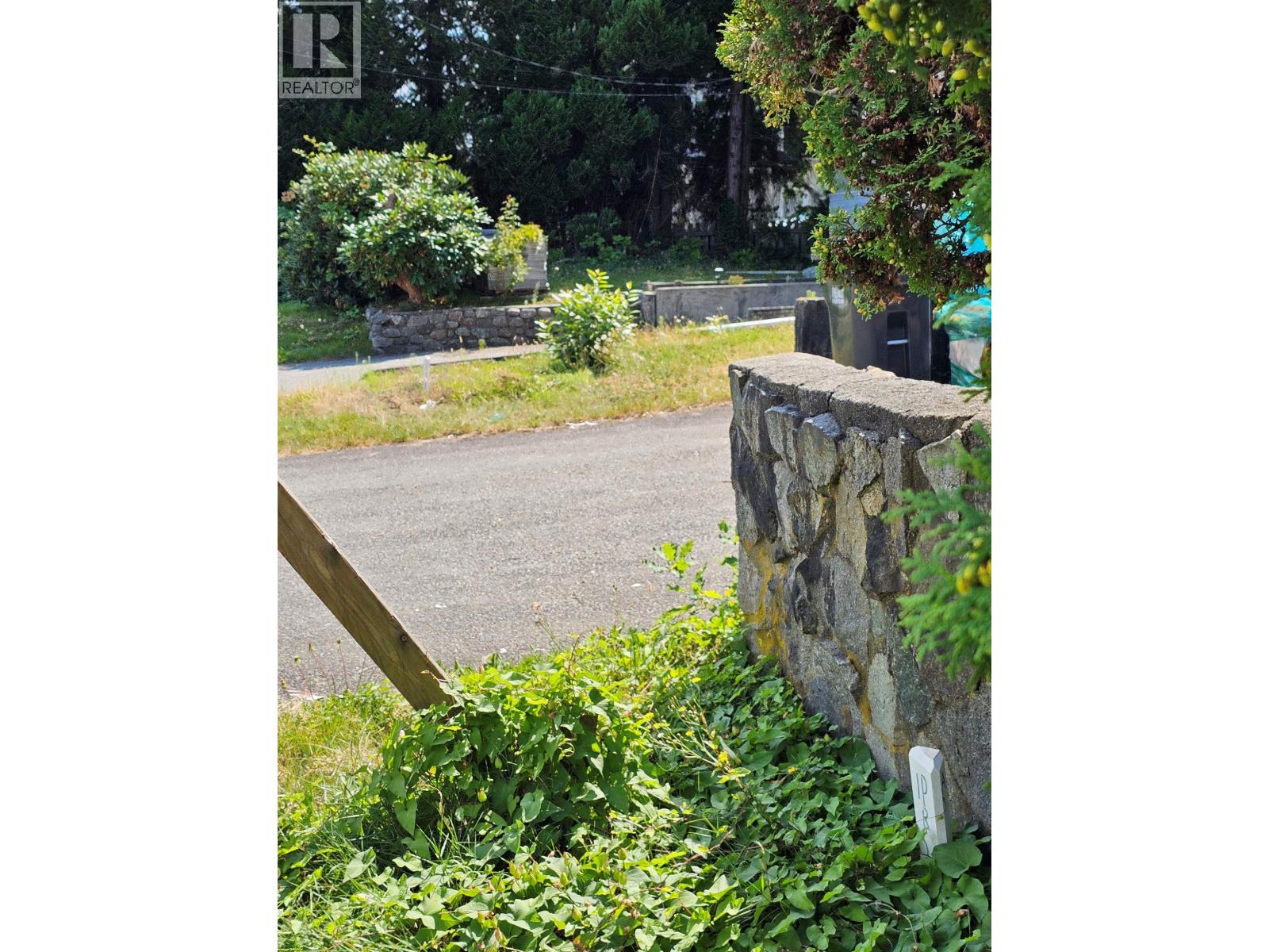 1568 Pitt River Road, Port Coquitlam, British Columbia  V3C 1P2 - Photo 6 - R3018511